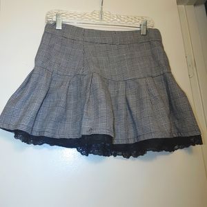 Flare Houndstooth Skirt with Black lace trim, Size Medium